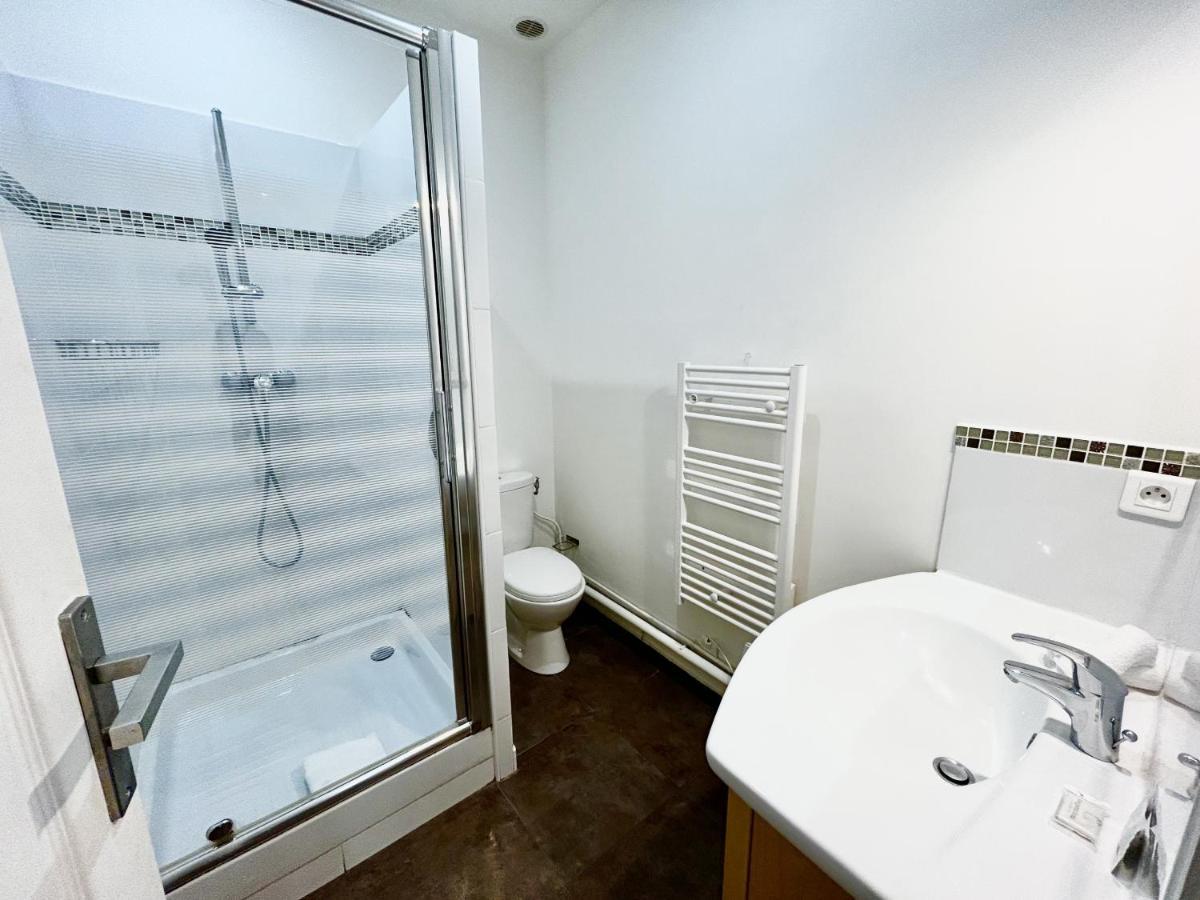 Aparthotel Riviera - Old Town - 2 Minutes Promenade Des Anglais Et Plage - Charmant Appartement 2 Pieces Ac - Chateau 2 Nice Luaran gambar